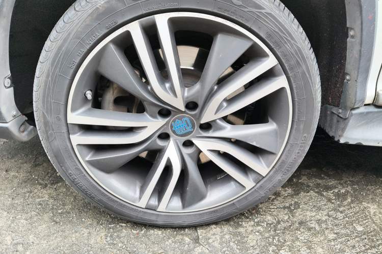 Used BYD Tang New Energy 2017 2.0T All-Wheel Drive Hyatt Model