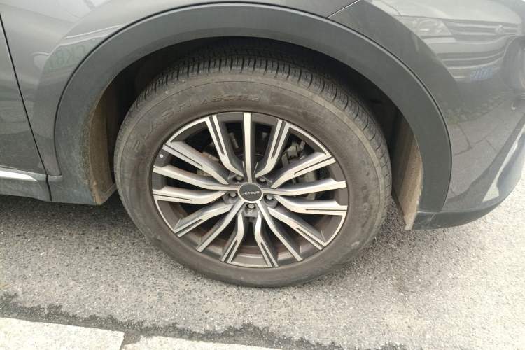 Used JETOUR X70 PLUS 2023 1.6T DCT Stronger 5-Seater