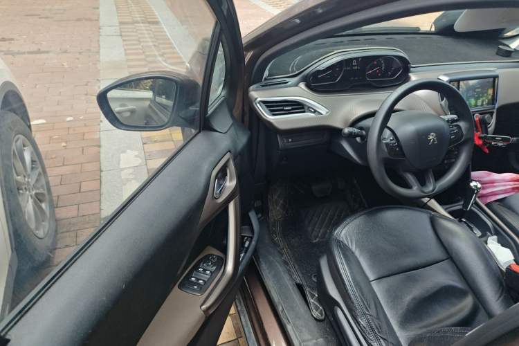 Used Peugeot 2008 2014 1.6L Automatic Fashion Edition Driver Seat