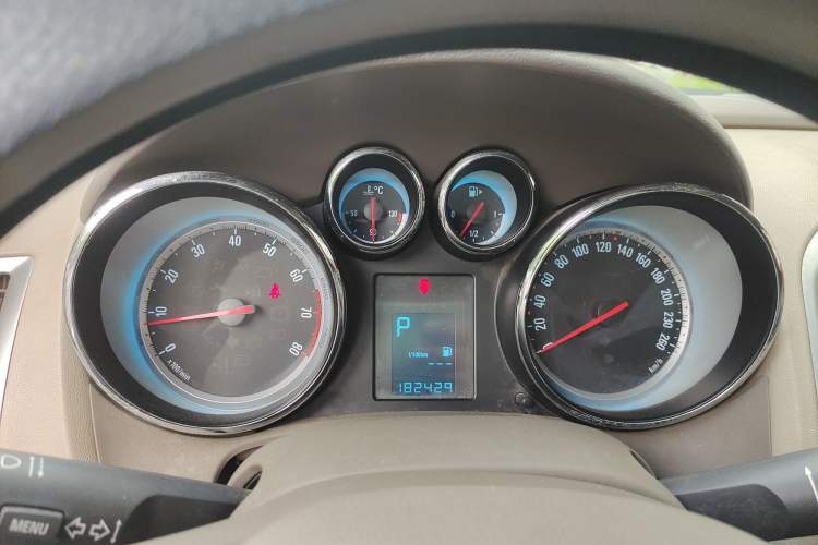 Used Buick GT 2012 GT 1.6L Automatic Fashion Edition Instrument Cluster