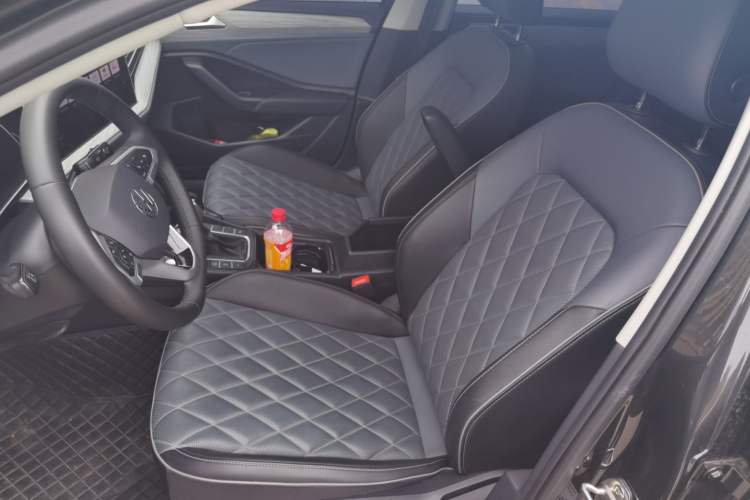 Used Volkswagen Sagitar 2025 Revised Version Three 300TSI DSG Excellence Edition Left Front Seat