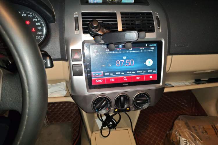 Used Volkswagen Polo 2009 Jingqu 1.4L Manual Elegant Edition
