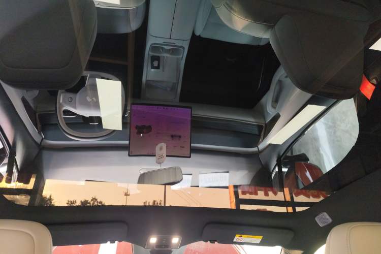 Used ONVO L60 2024 60 kWh Rear-Drive Version