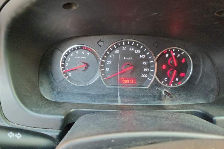 Used Changan Alsvin V3 2015 1.4L Manual Meiman Model China IV Standard