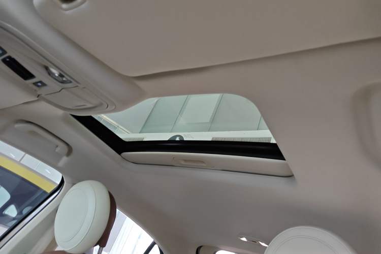 Used ORA Ballet Cat 2022 401 km Nutcracker Edition