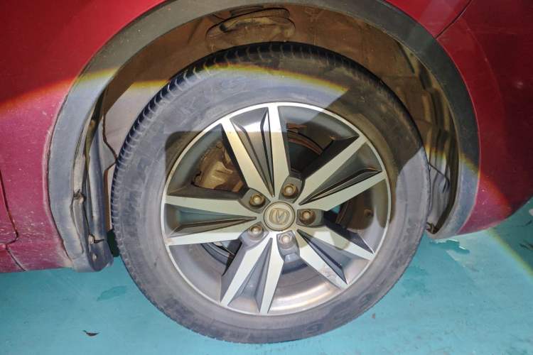 Used CHANGAN Eado  Right Front Wheel Hub
