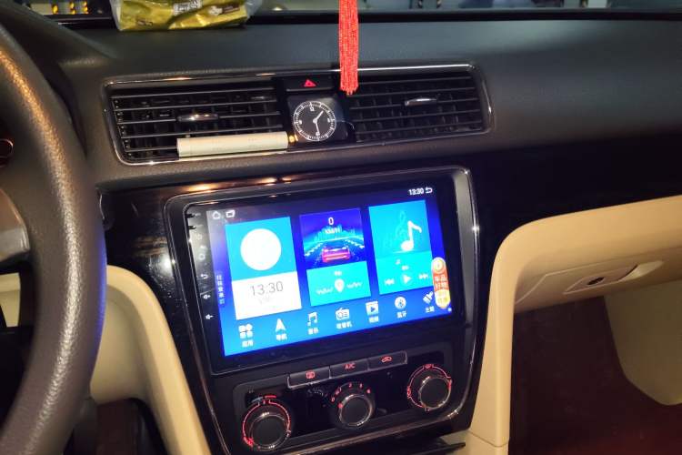 Used Volkswagen Passat 2013 1.8TSI DSG Government Procurement Edition Audio And AC Panel