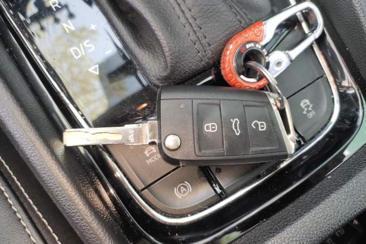 Used Skoda Kodiaq 2018 Facelifted TSI330 5-Seater Two-Wheel-Drive Luxury Enjoyment Edition Vehicle Key