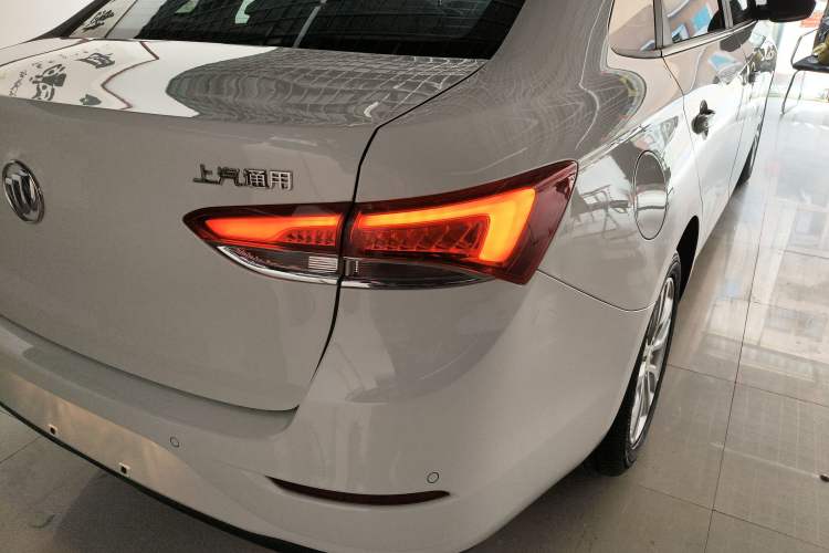Used Buick GT 2021 Revised Version Flagship 1.5L Automatic Elite Edition Right Rear Taillight