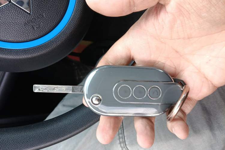 Used Wuling Hongguang MINIEV 2022 GAMEBOY 300km Enthusiast Model with Lithium Iron Phosphate
