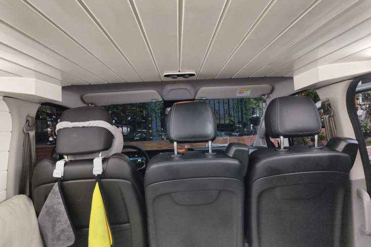 Used Ford Transit 2023 2.0T Gasoline Automatic Business & Travel Model Mid-axle Low-roof Design 7/8/9-Seater