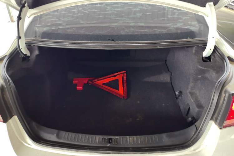 Used Chevrolet Malibu 2017 1.5T Automatic Comfort Edition Trunk