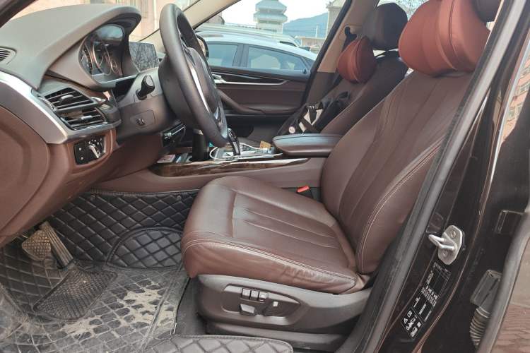 Used BMW X5 2017 xDrive28i
