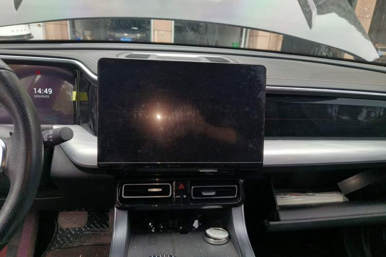 Used GAC Trumpchi GS8 2022 Flagship Series 2.0 TGDI Two-Wheel-Drive Prestige Edition (7 Seats) Audio And AC Panel