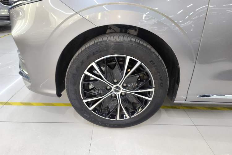 Used Roewe iMAX8 2023 400TGI Elite Edition
