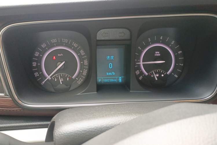 Used Buick GL8 2018 28T Luxury Model China VI Standard Instrument Cluster