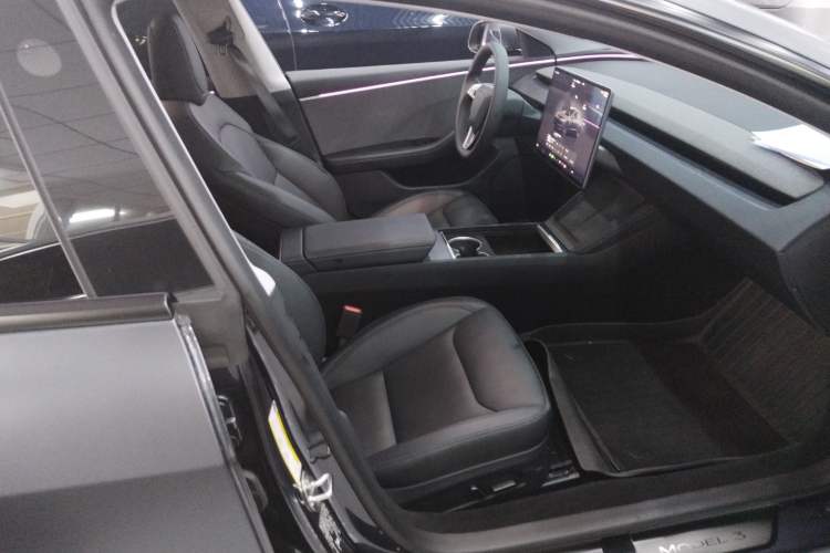 Used Tesla Model 3 2023 Rear-Wheel-Drive Version
