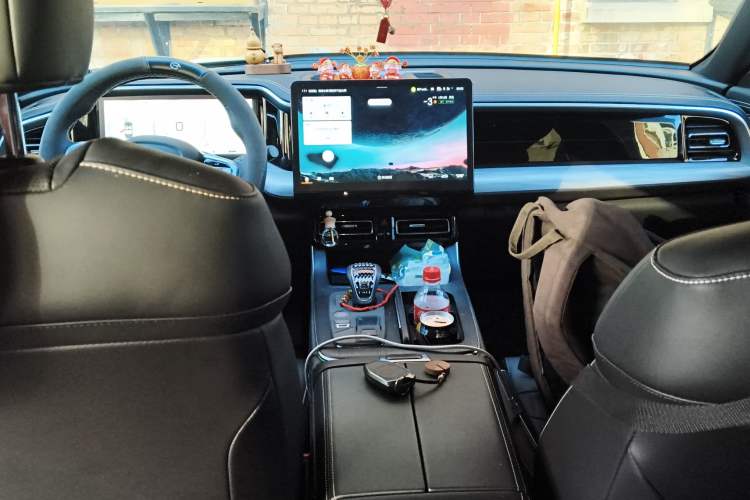 Used GAC Trumpchi GS8 2025 Linghang Series 2.0 TGDI Two-Wheel-Drive Luxury Edition 5 Seats