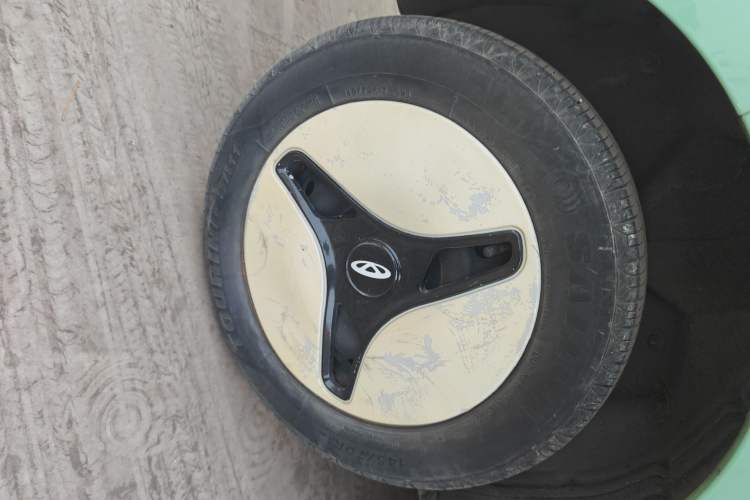 Used Chery QQ Ice Cream 2022 170km Sundae Phosphate Lithium-Ion