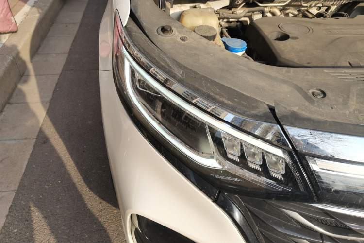 Used Roewe iMAX8 2021 400TGI Supreme Series Prestige Edition
