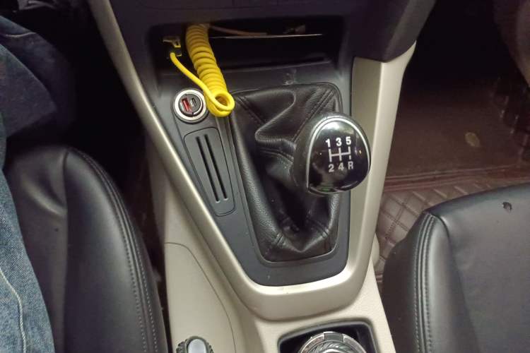 Used Ford Focus 2015 Sedan 1.6L Manual Comfort Model
