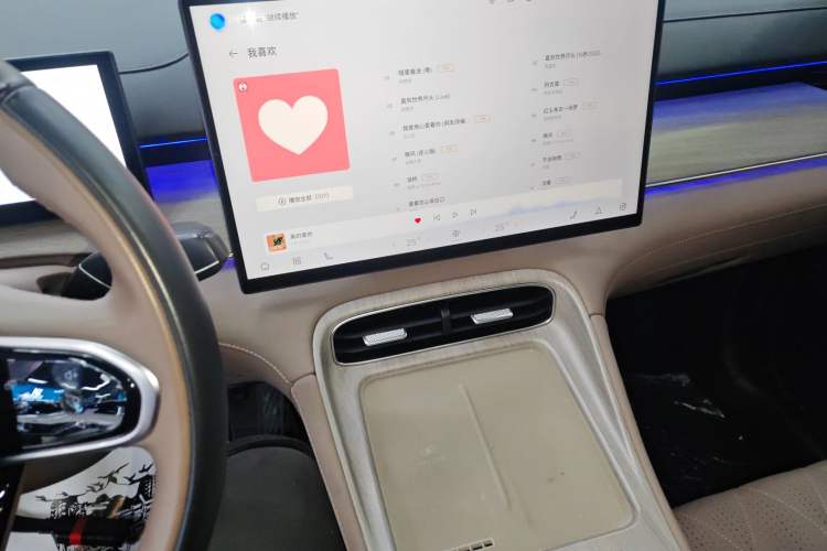 Used Chery Tiggo 8 PLUS C-DM 2025 1.5T 116 km Prestige Version 5 Seats