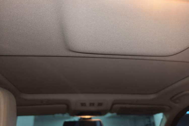 Used BMW 5 Series 2012 523Li Luxury Model
