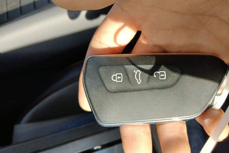 Used Volkswagen ID.7 VIZZION 2024 AIR model
