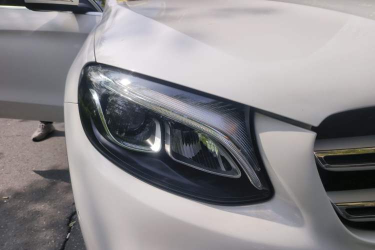 Used Mercedes-Benz GLC 2019 GLC 260 L 4MATIC Dynamic Model Right Front Headlight