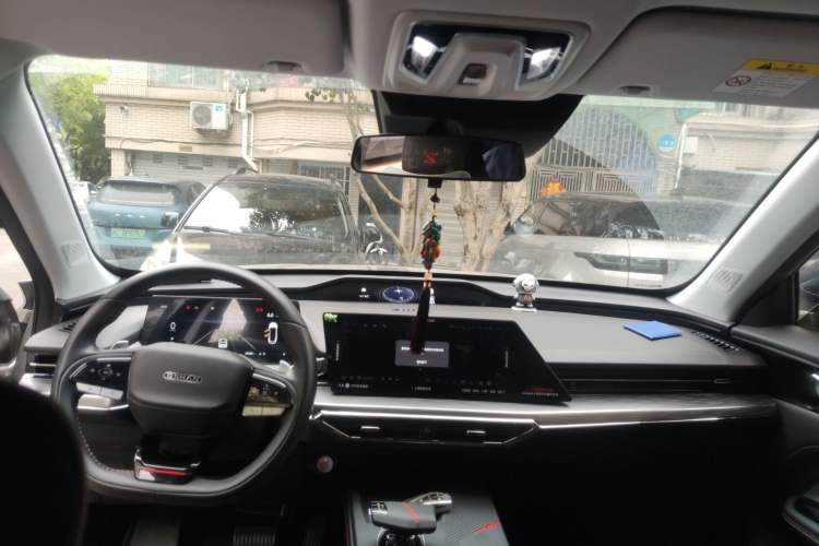 Used CHANGAN OSHAN Z6 2022 Blue Whale 1.5T DCT Smart Navigation Model Headliner