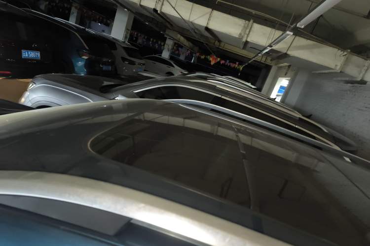 Used Volkswagen Tharu 2022 280TSI Two-Wheel-Drive Luxury Edition Roof