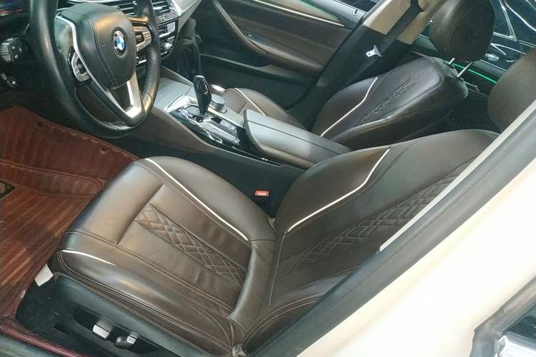 Used BMW 5 Series New Energy 2019 Updated Version 530Le Luxury Package Left Front Seat