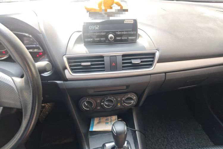 Used Mazda Mazda 3 Axela 2016 Sedan 1.5L Automatic Comfort Model
