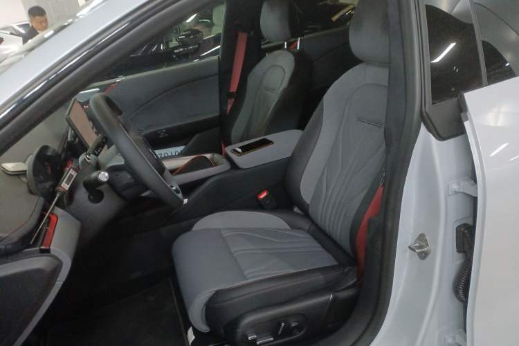 Used Zeekr 007GT 2025 Long-Range Rear-Wheel Drive Intelligent Driving Version 100 kWh
