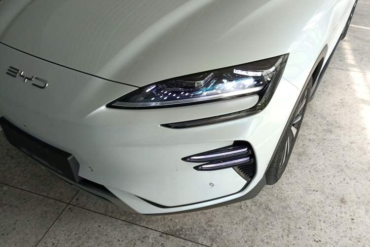 Used BYD Song PLUS New Energy 2024 Honor Edition EV 605km Flagship PLUS Left Front Headlight