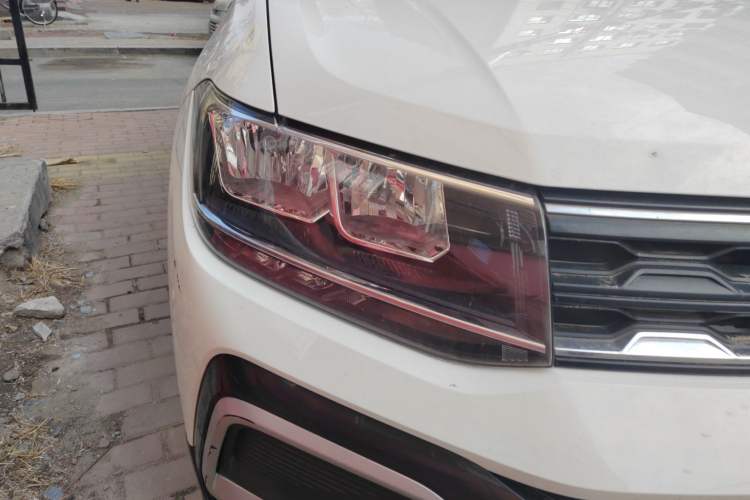Used Volkswagen T-Cross 2020 1.5L Automatic Fashion Edition Right Front Headlight
