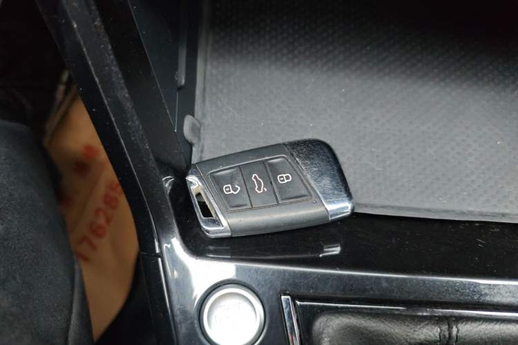 Used Volkswagen Passat 2020 330TSI Elite Edition China VI
