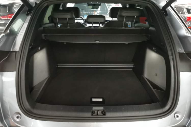 Used BYD Song L DM-i 2025 Intelligent Driving Version 112 km Beyond-Range Type Trunk