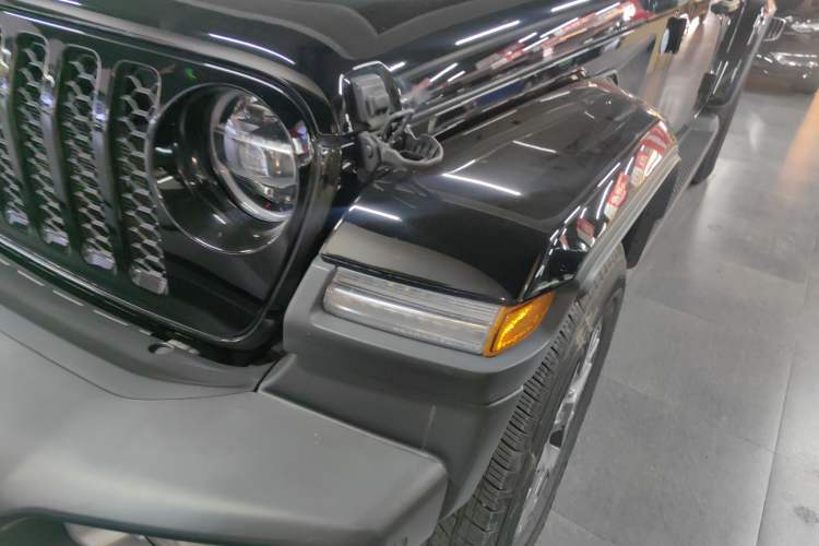 Used Jeep Wrangler New Energy 2021 Four-Door 2.0T 4xe Sahara Left Front Headlight