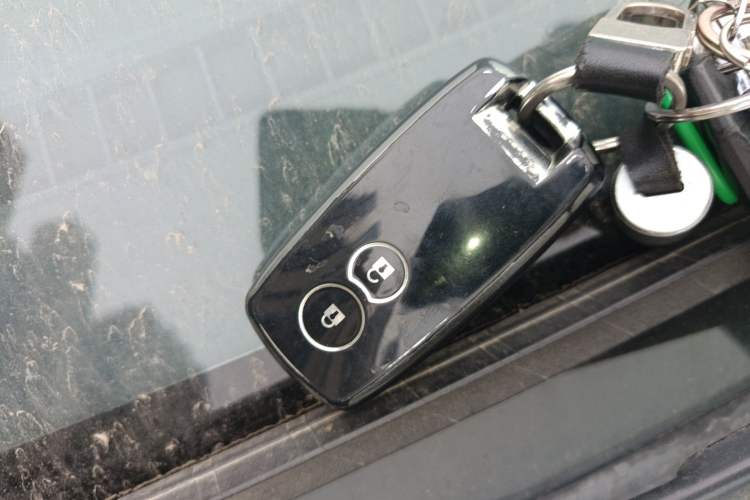 Used Suzuki SX4 2013 1.6L Manual CoolRide Model
