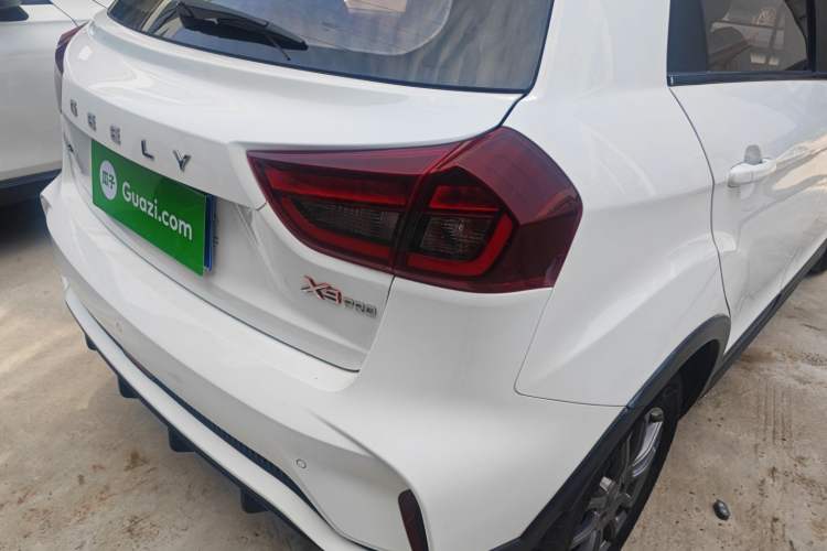 Used Geely Auto Vision X3 2021 PRO 1.5L CVT Deluxe Model
