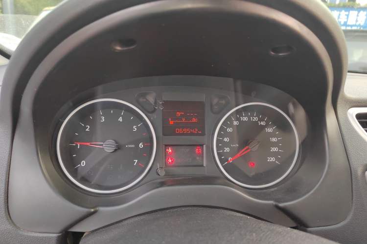 Used Dongfeng Aeolus L60 2015 1.6L Manual New Dynamic Model