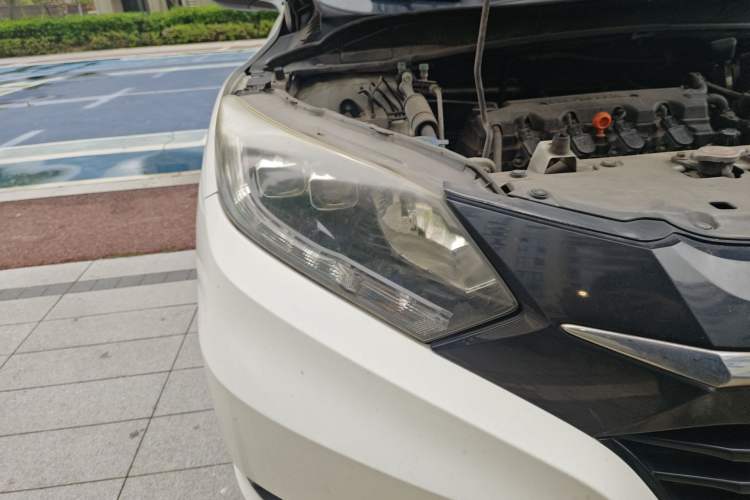 Used Honda Vezel 2017 1.8L CVT Front-Wheel Drive Pioneer Edition Right Front Headlight