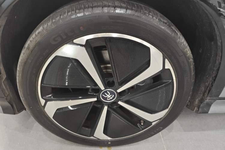 Used BYD Song L EV 2025 Intelligent Driving Version 662 km LiDAR Excellence Edition