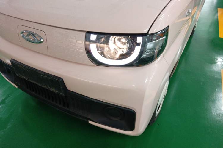 Used Chery QQ Ice Cream 2022 120km Conical Shape Lithium Iron Phosphate
