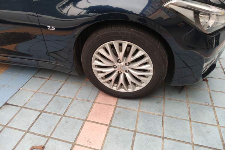 Used Infiniti Q70 2017 Q70L 2.5L Enjoyment Edition
