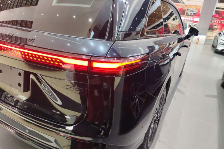 Used XPeng G9 2025 725 with Ultra-Long Range Max