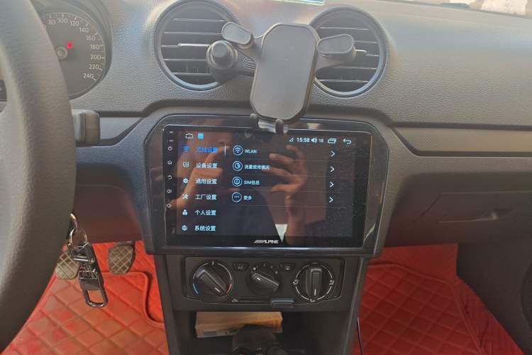 Used Volkswagen Jetta 2015 Value Edition 1.6L Manual Fashionable Style Audio And AC Panel