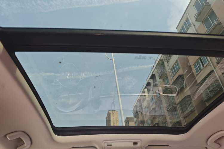 Used Volkswagen Golf Sportsvan 2018 230TSI Automatic Trend Edition Headliner