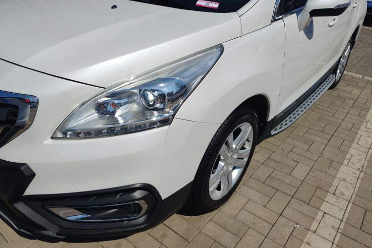 Used Peugeot 3008 2016 2.0L Automatic Standard Edition Left Front Headlight